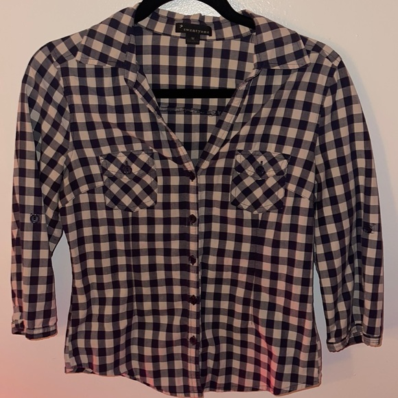 Size medium forever 21 button up quarter sleeve top - Picture 1 of 3